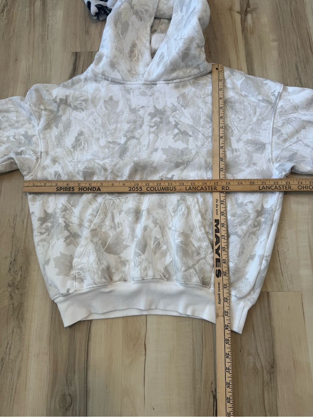 Women’s Oversized White Camo Print Hoodie Sweatshirt - - Picture 3 of 3